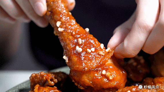 年夜饭来双城巷子推荐门店:一楼韩式妈妈炸鸡,人均消费18!