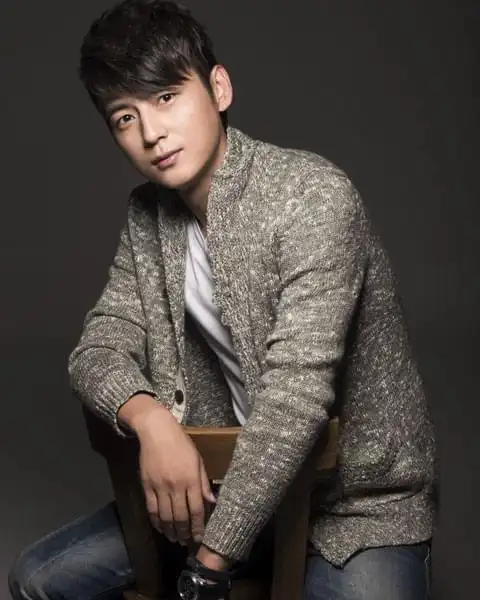 网易娱乐10月13日报道据悉,由谷锦云导演亲自执导,实力派演员王建福