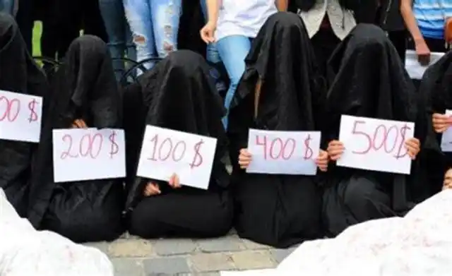 战争太可怕!叙利亚黑市女人被明码标价售卖,一个平均100美金