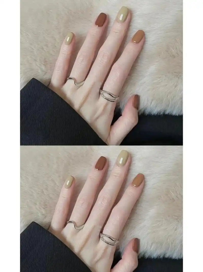 纯色跳色美甲短指甲干净高级 2022冬天纯色跳色美甲高清图