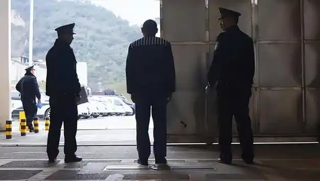 服刑人员劳动一个月,能拿多少钱?|工资|入狱|生活|监狱|工种_网易订阅