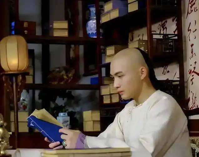 五官不够精致别演"清朝美男",18位半光头帅哥,谁丑谁尴尬_霍建华_造型