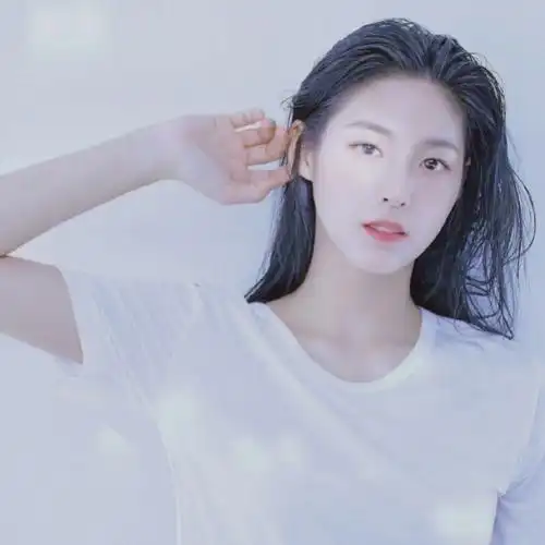 自调金雪炫头像