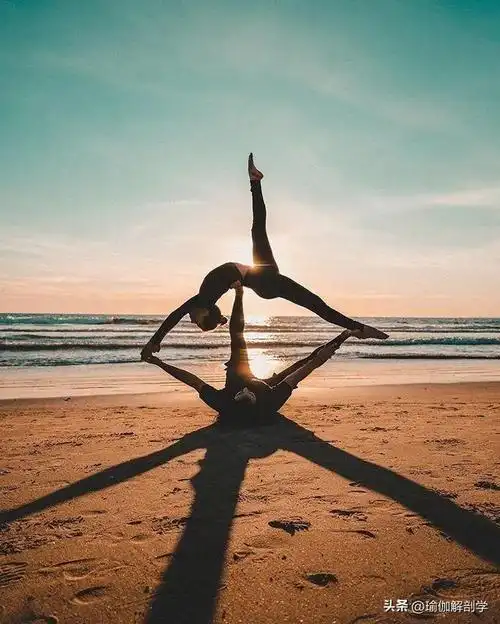 到了海边怎么拍照分分钟让你美爆朋友圈16个瑜伽体式