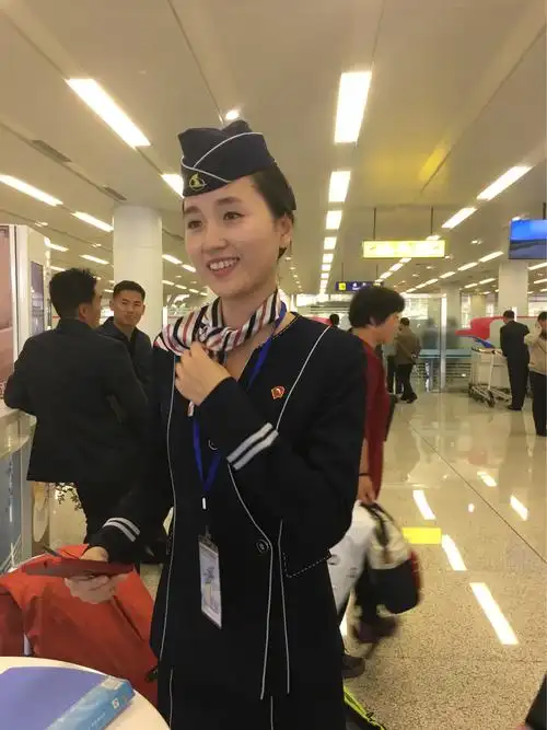 朝鲜女孩子个个都漂亮!这个是李香鲜,我们的导游