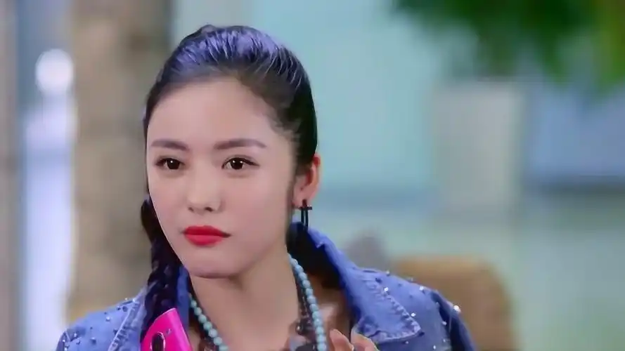 从云巅之上的刁蛮人性到黄烟烟的高冷蔡文静可遇不可求