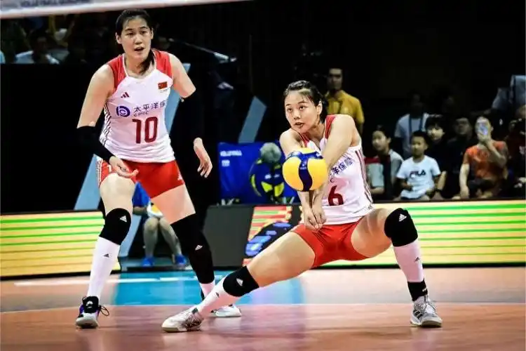 太固执女排首败全世界都知道中国队战术蔡斌用兵令人费解