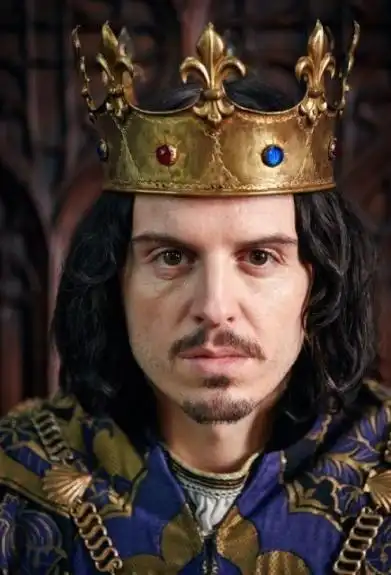 查理七世本指望路易十一奋勇杀敌,谁知路易十一取得兵权后,立即组织