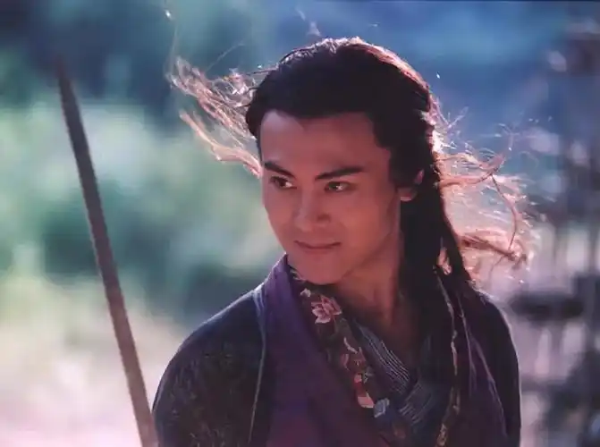 还记得《笑傲江湖》里的林平之吗?他现在长这样啦!