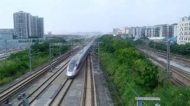 广铁广段crh6a-4502