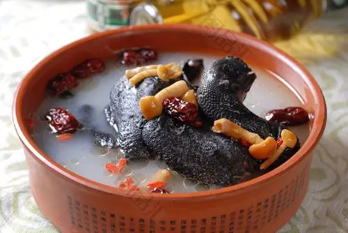 炖黑鸡炖野菌图片