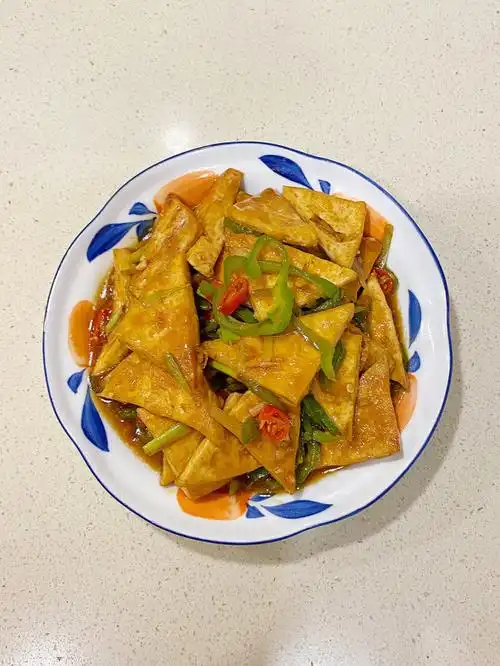 馋哭隔壁熊孩子的家常豆腐～料少又健康～