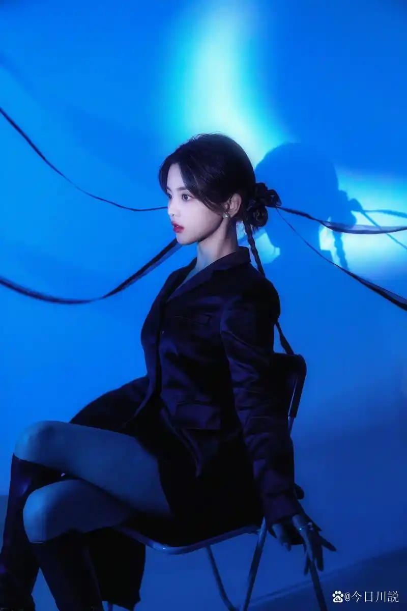 杨超越,她的每一个细节都散发着独特的魅力.