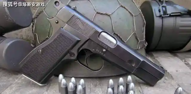 勃朗宁m1935由美国著名枪械大师,约翰·西摩·勃朗宁在1925年设计,在