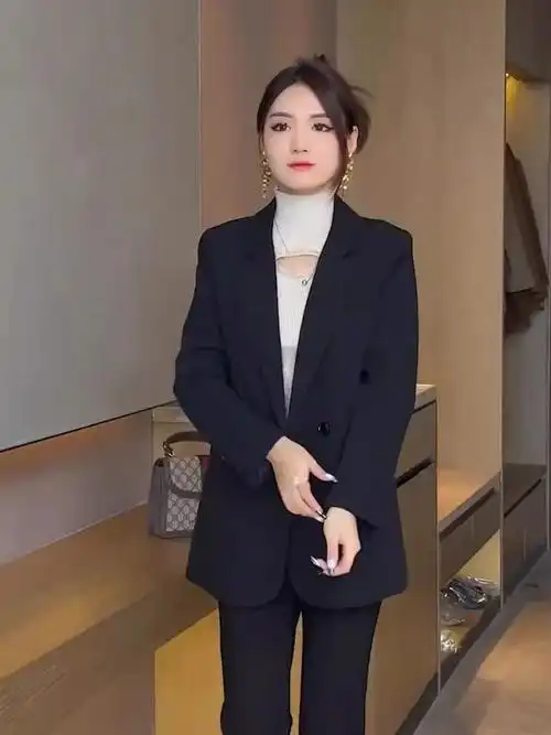 休闲今年流行西服女2024春秋季新款洋气显瘦女士西装外套女小个