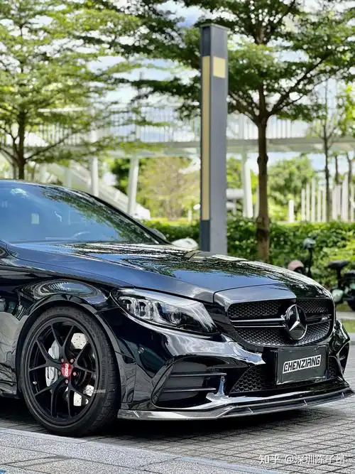 奔驰c级amgc43黑武士低调的猛兽