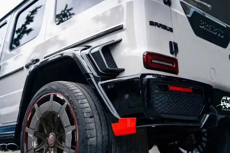 新款奔驰w464 升级改装 巴博斯g900火箭#汽车改装  #巴博斯g级  #奔驰