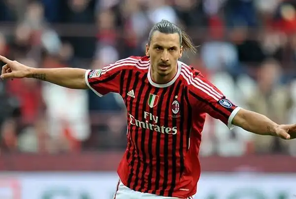 ac米兰离开fifa ol3的日子,罗森内里的情怀何处安放