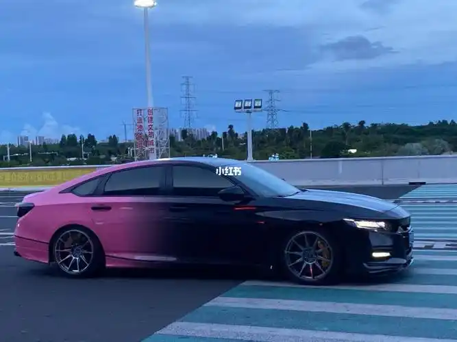 太好看了吧这拼色_拼色_雅阁_十代雅阁_汽车_汽车装饰