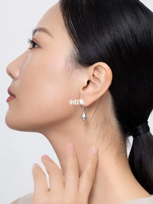 耳饰分享精致与简素融合莽撞与温柔并存