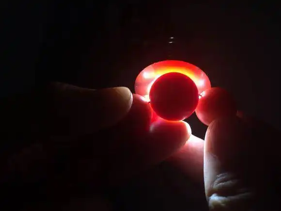 保山南红的功效与作用锦红红色朱砂红和红白色为主