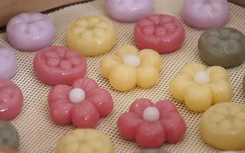 韩国中秋节必吃的食物,松饼,相当于国内的月饼