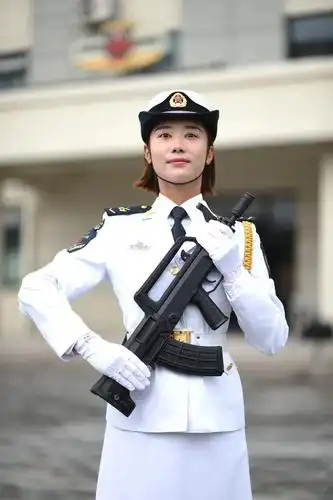 南海舰队 2020.12.14 我要分享 有这样一群姑娘 她们 在最美的青春