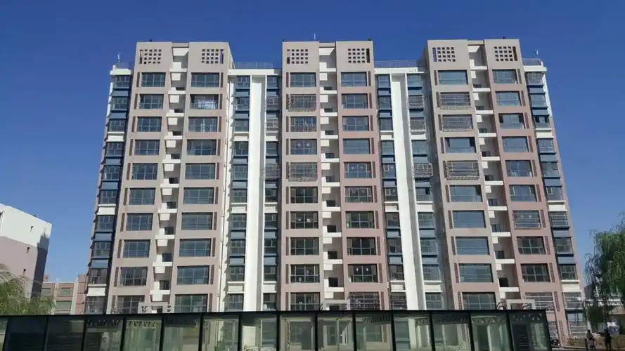 海丰房地产公司:海丰花园小高层7号楼于9月9日盛大开盘,开盘期间豪礼