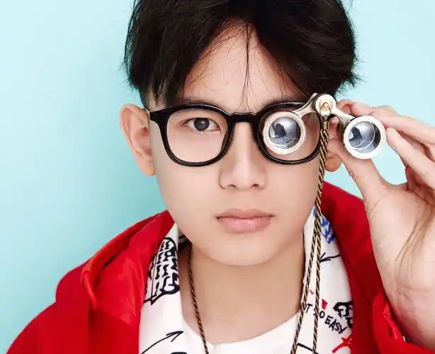 中国十大最帅男童星中国00后已经长大的10位男童星