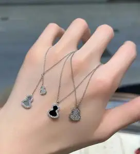 itbank淘宝vca梵克雅宝幸运四叶草项链女士18k黄金小号红玉髓中号白