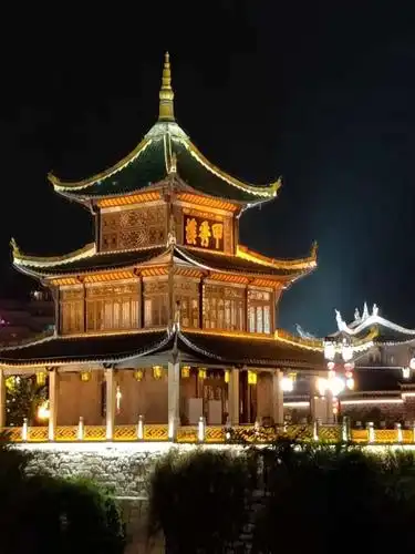 多彩贵州旅游景点醉美留影(小七孔景区,镇远古城,舞阳河风景区,梵净山