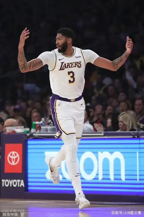 nba-浓眉哥-戴维斯湖人时期精彩镜头