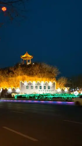 中华第一古都"郑韩故城"入口