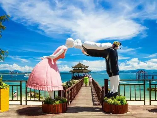 支 洲 岛 海水透明 白沙细软 潜水圣地 海底生物丰富 电影《私人订制