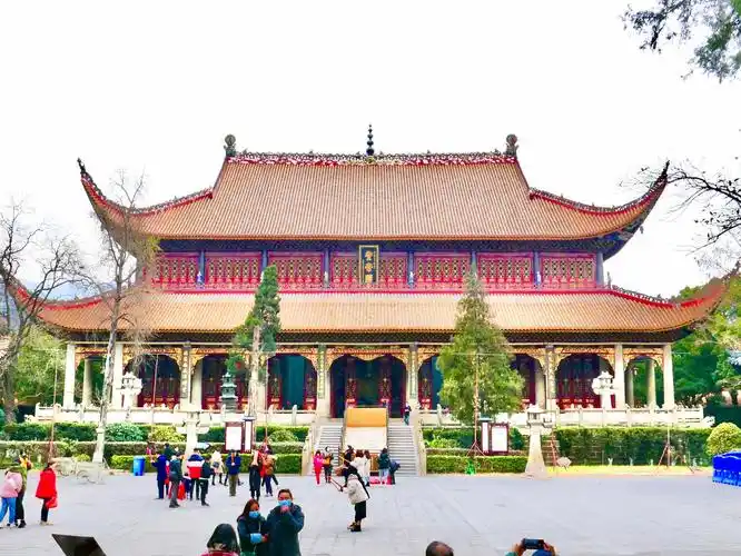 游客的圣殿,香客的天堂一一南岳大庙