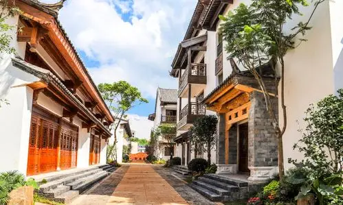 未来可期,抚仙湖广龙小镇国庆首次样板区开放吸引数十万游客