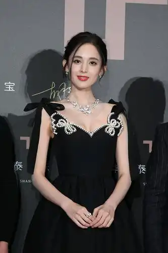 古力娜扎太美了!