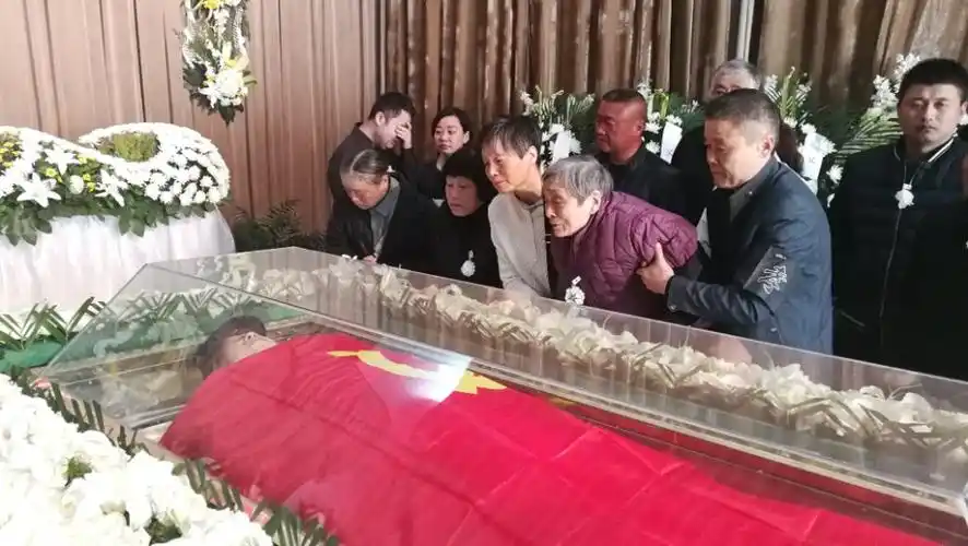 姜若遗体告别仪式