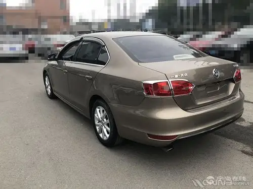 大众速腾香槟色便宜卖啦￥75万零首付当天提车