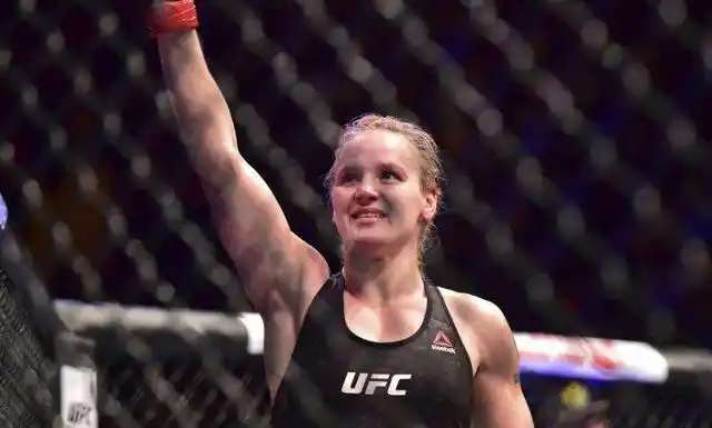 张伟丽又被挑衅ufc女武神子弹姐她连和我打的资格都没有