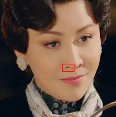 面相为鬼相的明星刘嘉玲 掩面佛牌可怕的一面_相学