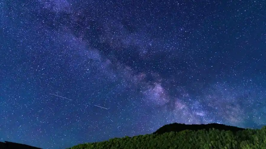 下载高清原图 查看清晰大图 扫描到手机 回车桌面 > 电脑壁纸 >