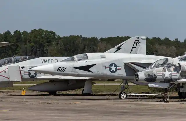 世界飞机大观:美国a-5超音速舰载攻击机