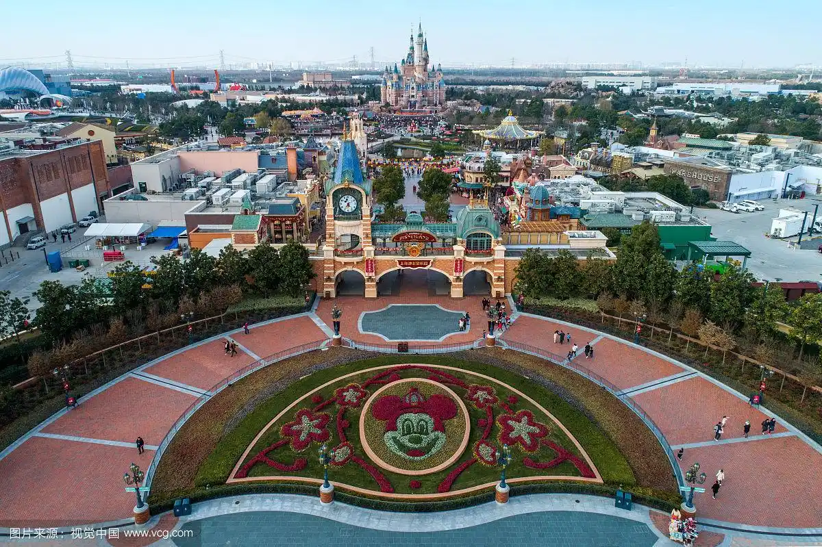 航拍 上海迪士尼乐园