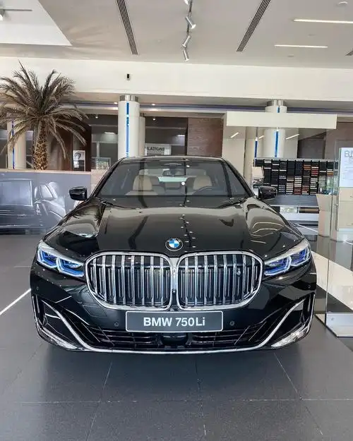 宝马750li帅气颜值高线条突出我的最爱
