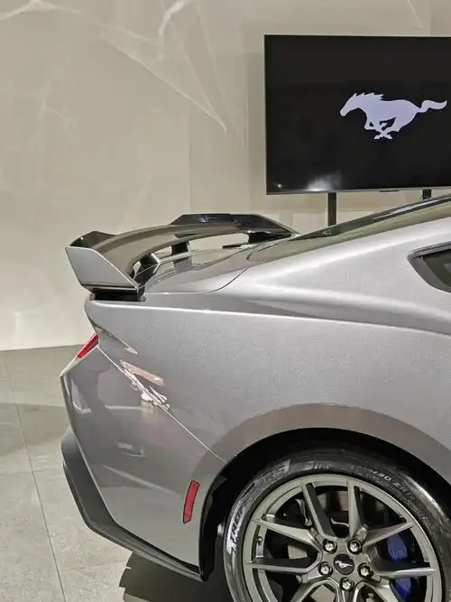 "最强原厂野马"mustang dark horse来了,福特确认引进