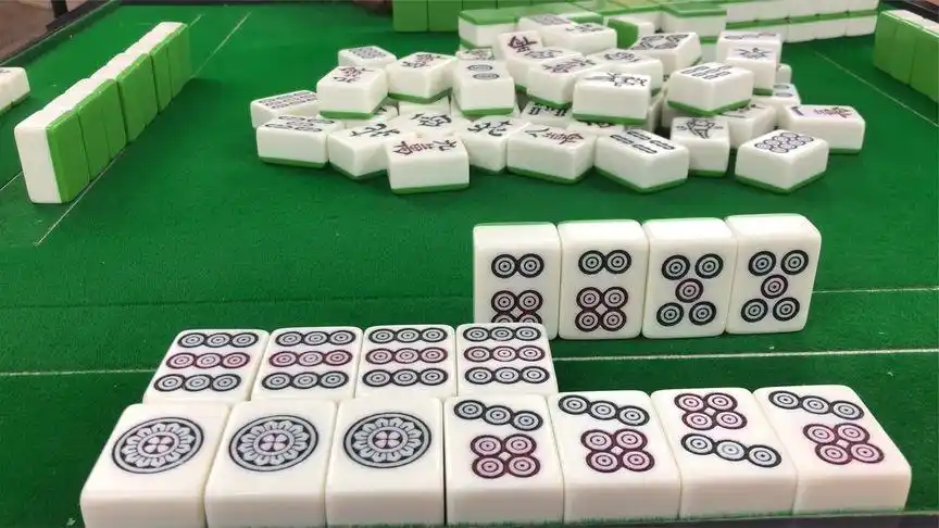 美女运气好打麻将看着都过瘾两杠清一色不是看到谁信