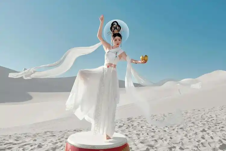 敦煌大西北环线飞天写真.