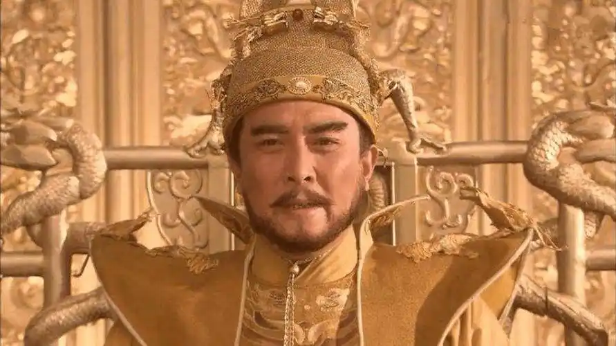 唐国强的朱棣很霸气也很经典,他将中年时期的朱棣诠释得自信刚毅且