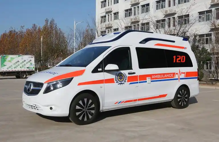奔驰新威霆监护型救护车